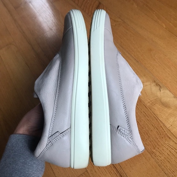 Ecco Soft 7 II Womens Slip-on sneakers taupe beige shoes womens size 9 US Eu 40 - Picture 5 of 14